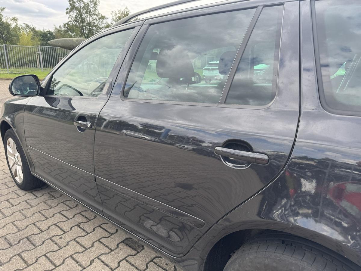 Skoda Octavia 2 original T&uuml;r hinten links 9910 Schwarzmetallic Kombi Rohbau Bj.2009